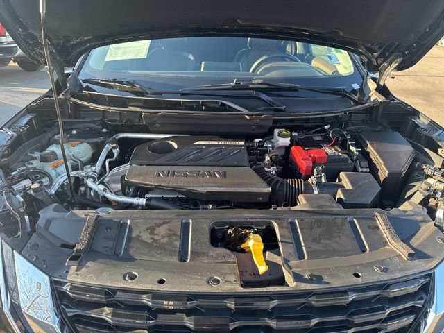 Used 2023 Nissan Rogue SL image 42