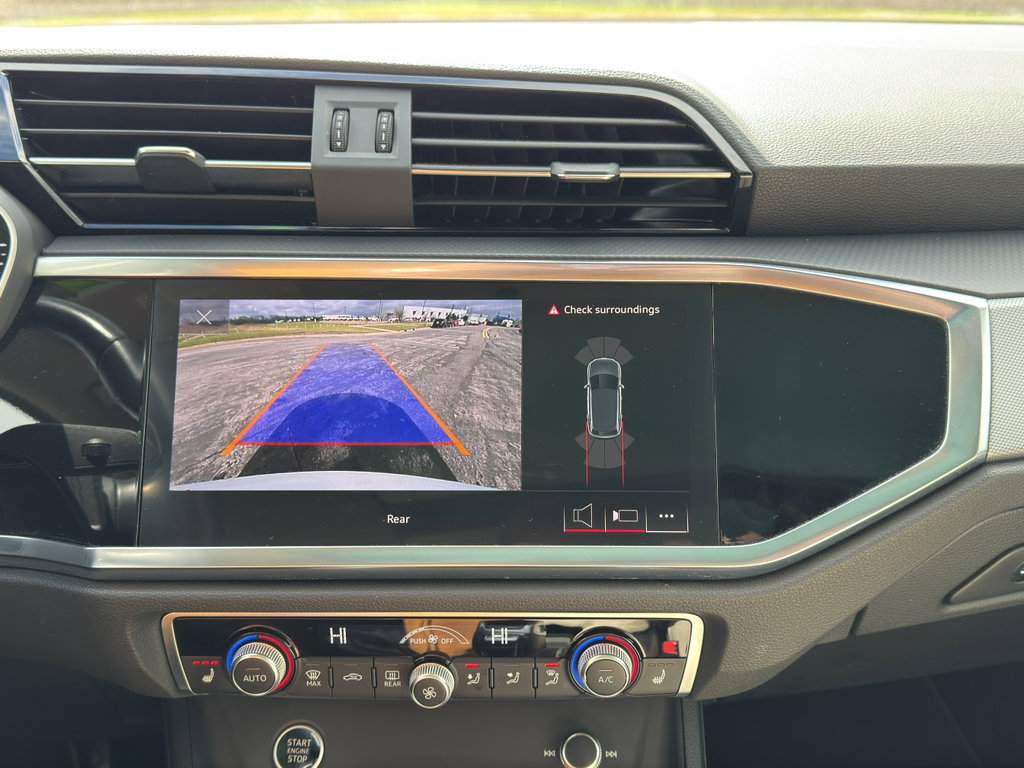 Used 2024 Audi Q3 2.0T Premium image 26