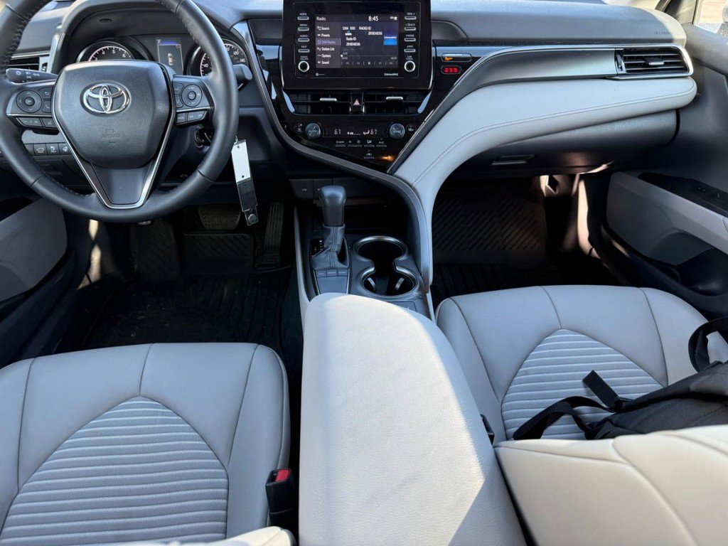 Used 2024 Toyota Camry SE w/ Cold Weather Package image 12
