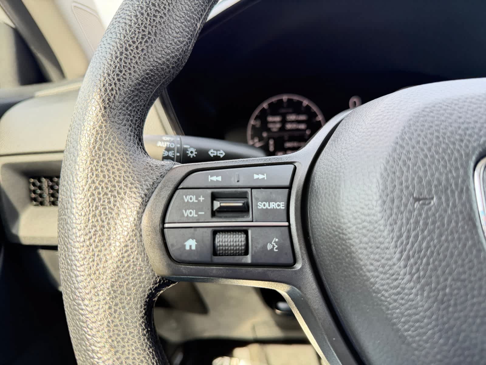 Used 2025 Honda CR-V EX image 21