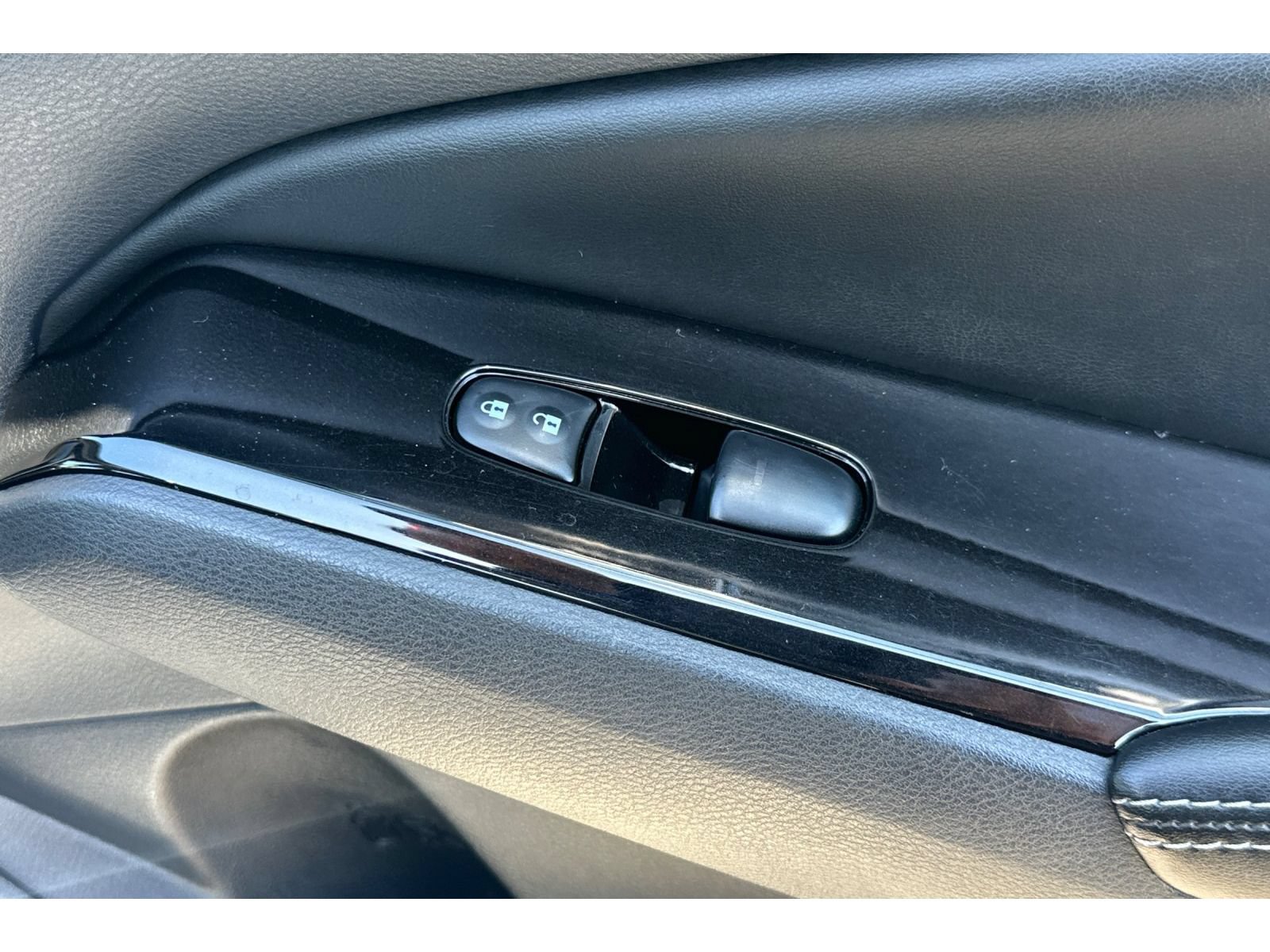 Used 2023 Nissan Altima 2.5 SV FWD image 21