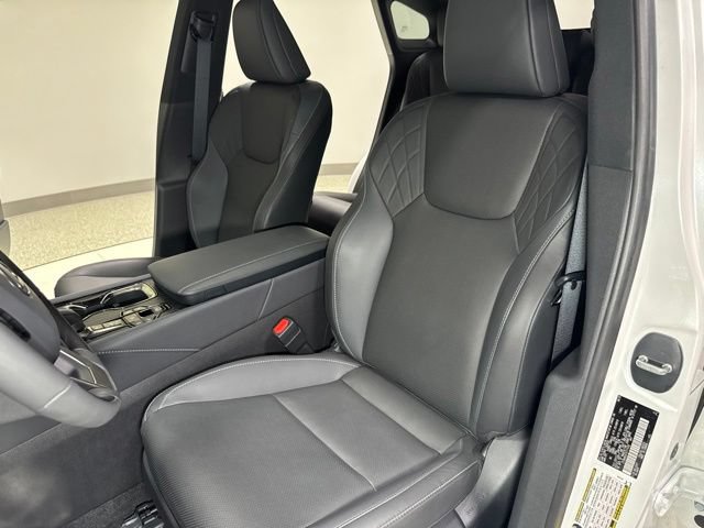 Used 2025 Lexus RX 350 Premium w/ Accessory Package AWD/4WD image 16