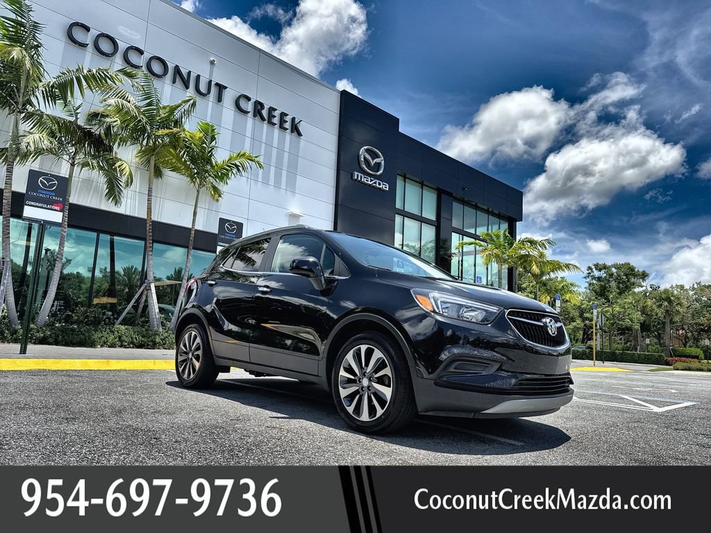 Used 2021 Buick Encore Preferred w/ Safety Package FWD image 1