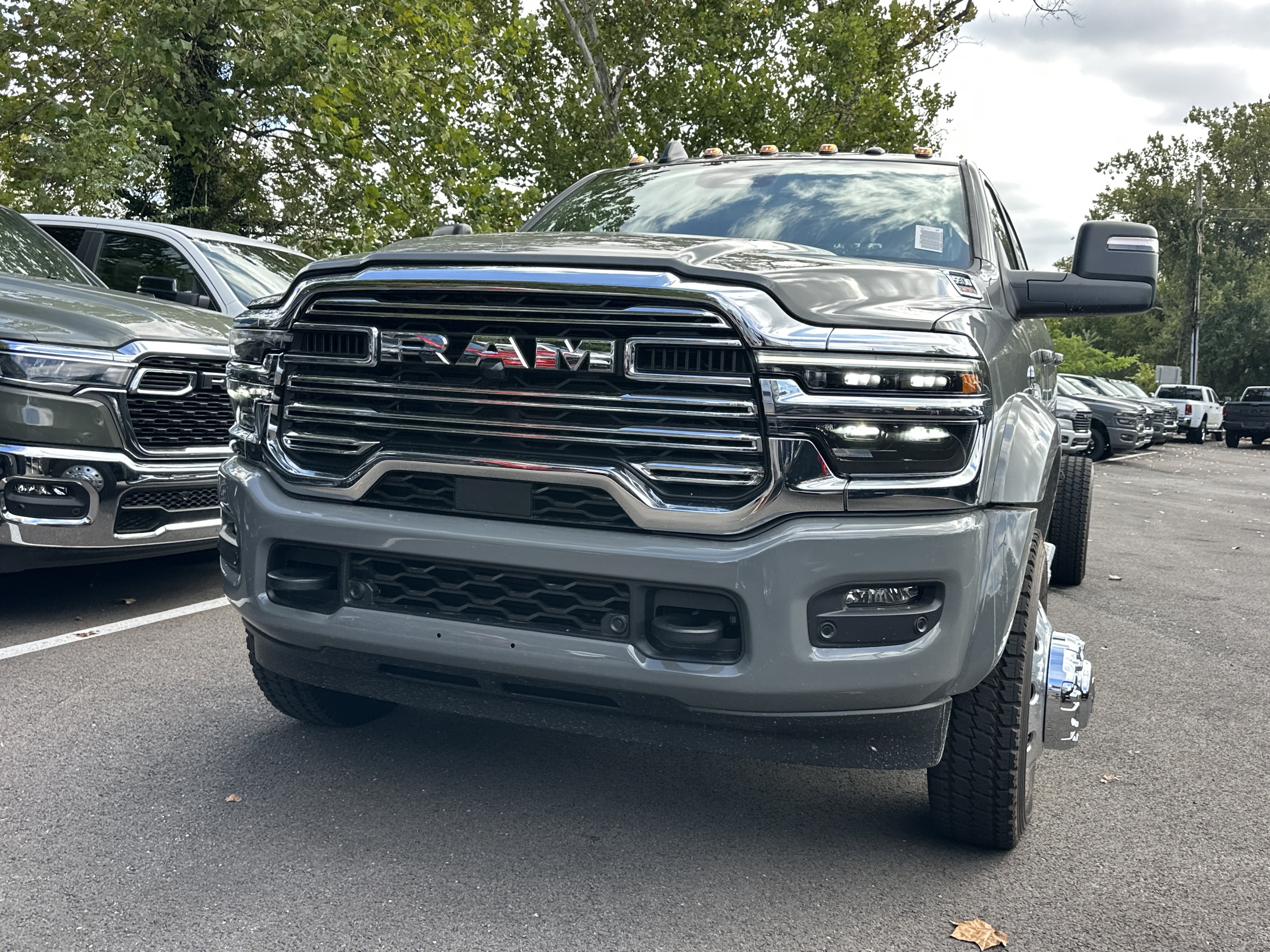 New 2027 RAM 5500 4x4 Crew Cab w/ Laramie Trim Package image 20