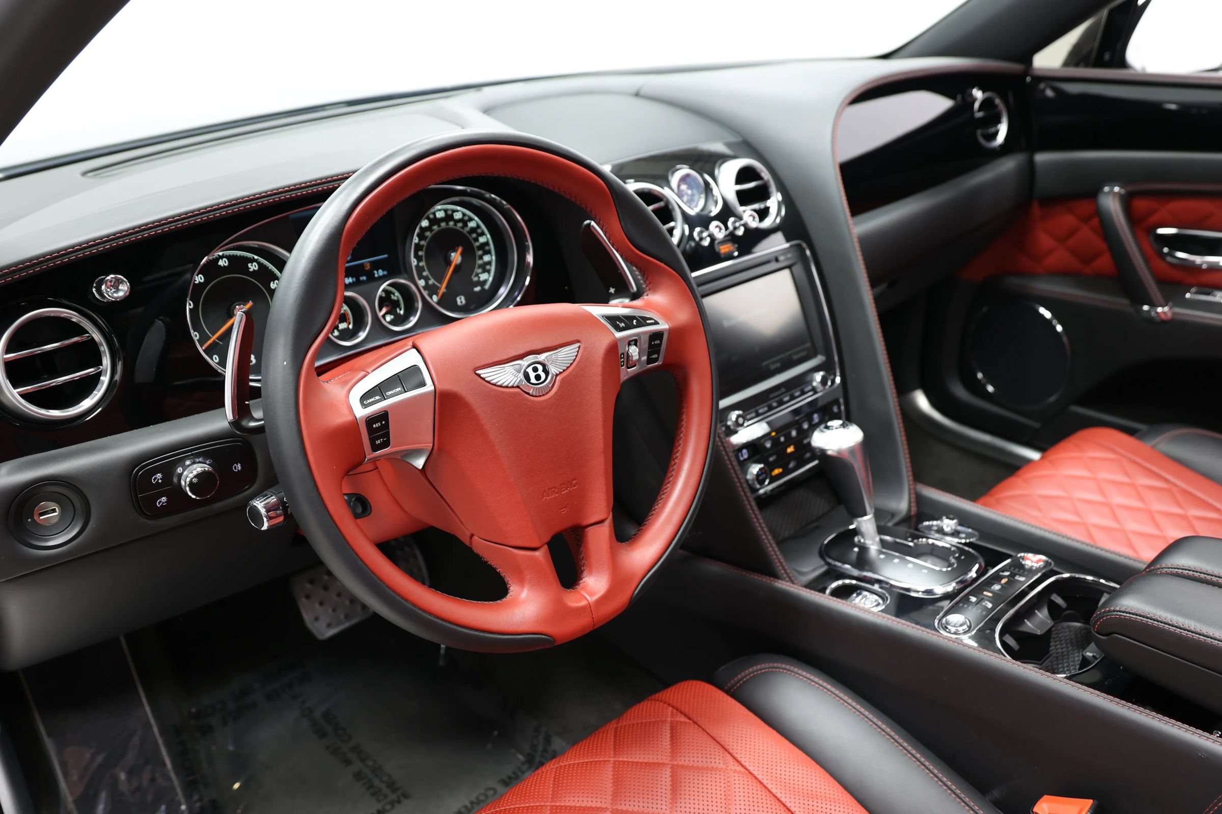 Used 2018 Bentley Flying Spur S V8 w/ Black Edition AWD/4WD image 23