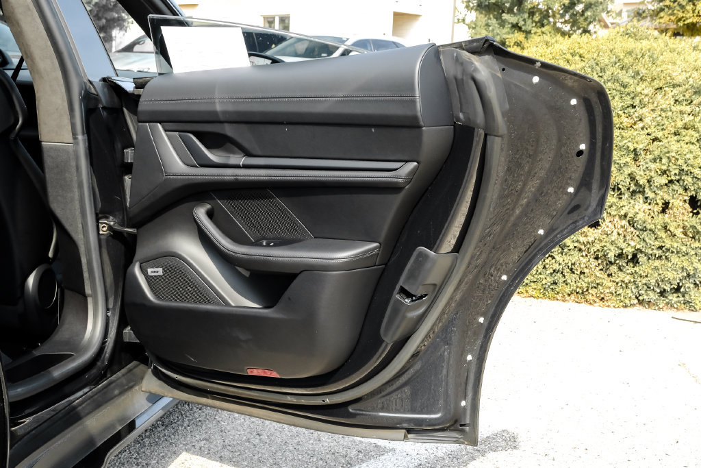 Used 2022 Porsche Taycan GTS AWD/4WD image 50