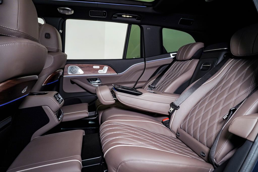 Used 2026 Mercedes-Benz Maybach GLS 600 4MATIC image 20