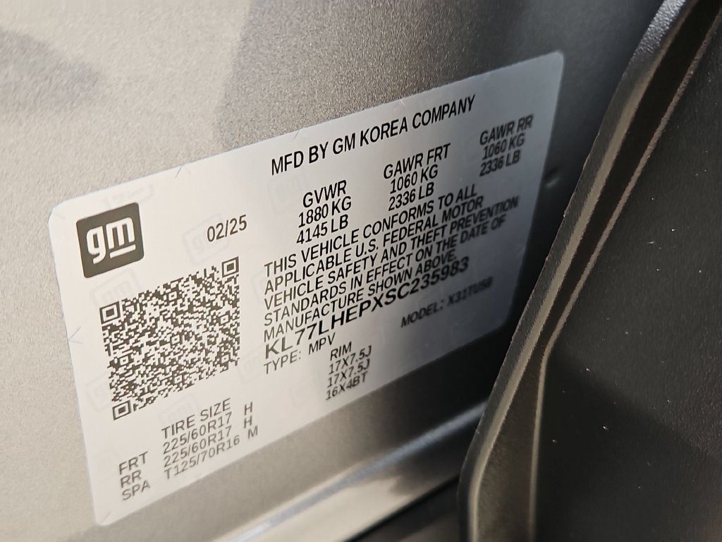 Used 2025 Chevrolet Trax LT w/ LT Convenience Package FWD image 36