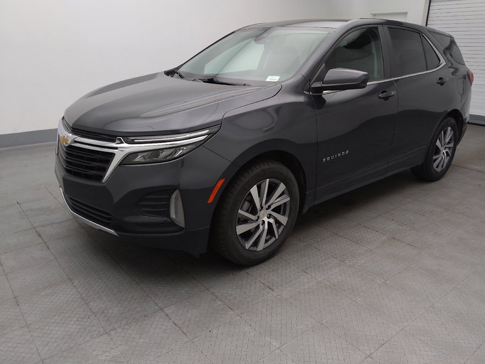 Used 2023 Chevrolet Equinox LT image 2