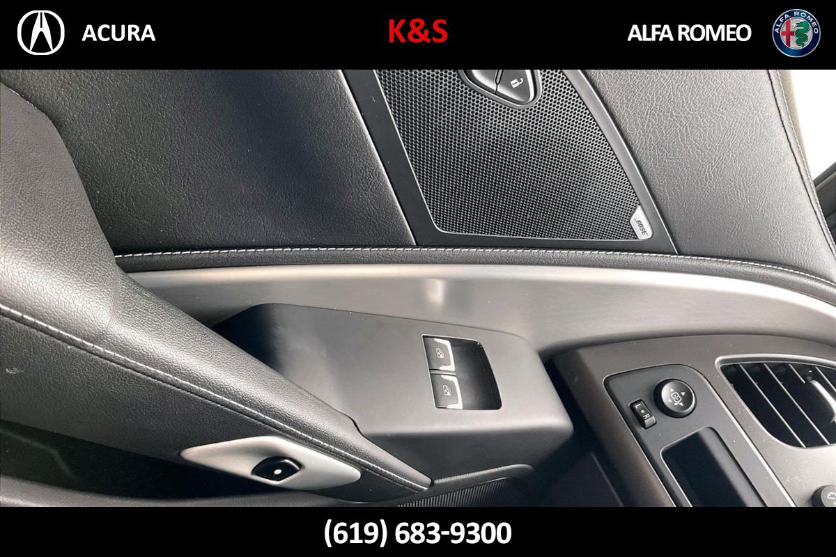 Used 2019 Chevrolet Corvette Stingray Coupe w/ Carbon Flash Badge Package RWD image 8