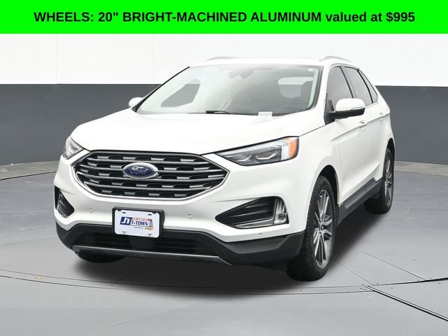 Used 2021 Ford Edge Titanium image 2