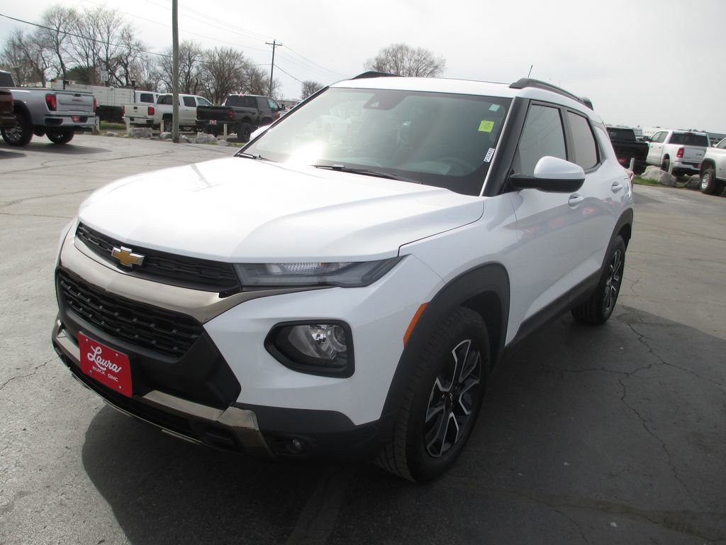 Used 2023 Chevrolet TrailBlazer ACTIV w/ Sun and Liftgate Package image 11