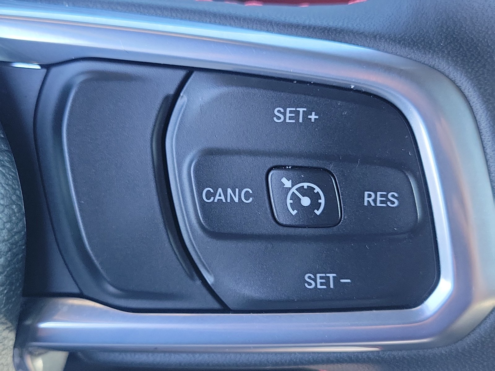 Used 2023 Jeep Gladiator Rubicon w/ Trailer Tow Package AWD/4WD image 9