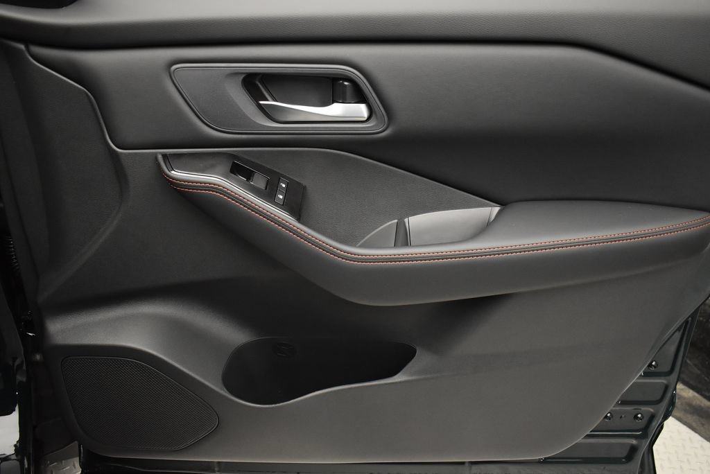 New 2026 Nissan Rogue SV AWD/4WD image 22