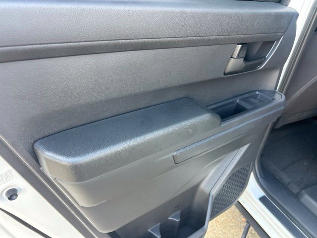Used 2025 Toyota Tacoma SR5 AWD/4WD image 27