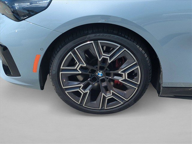Certified 2026 BMW i5 eDrive40 w/ M Sport Package RWD image 25