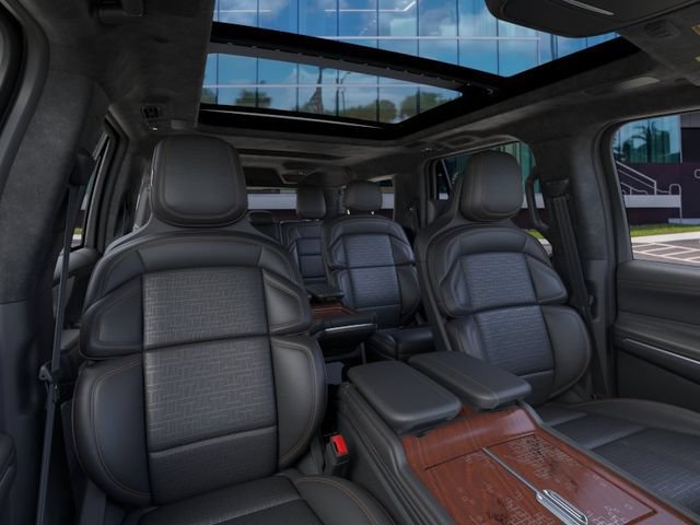 New 2025 Lincoln Navigator L Black Label AWD/4WD image 10