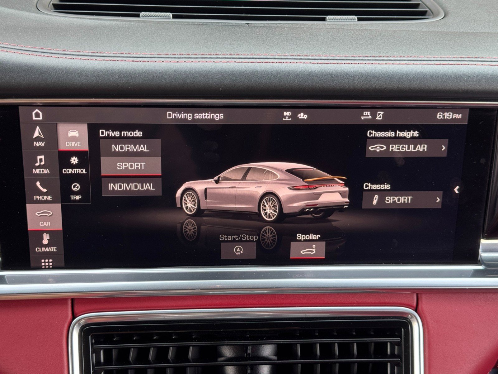 Used 2021 Porsche Panamera image 27