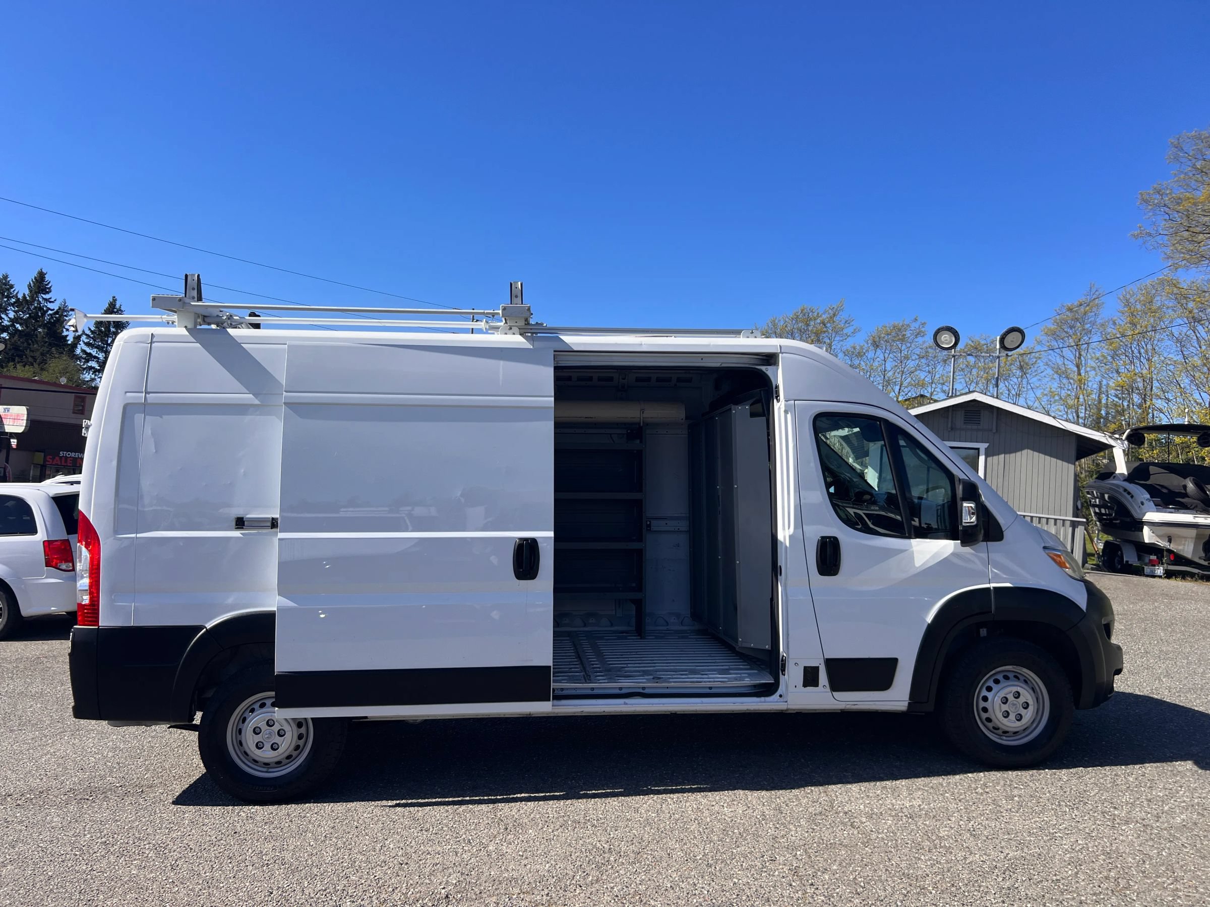 Used 2024 RAM ProMaster 2500 w/ Convenience Group FWD image 19