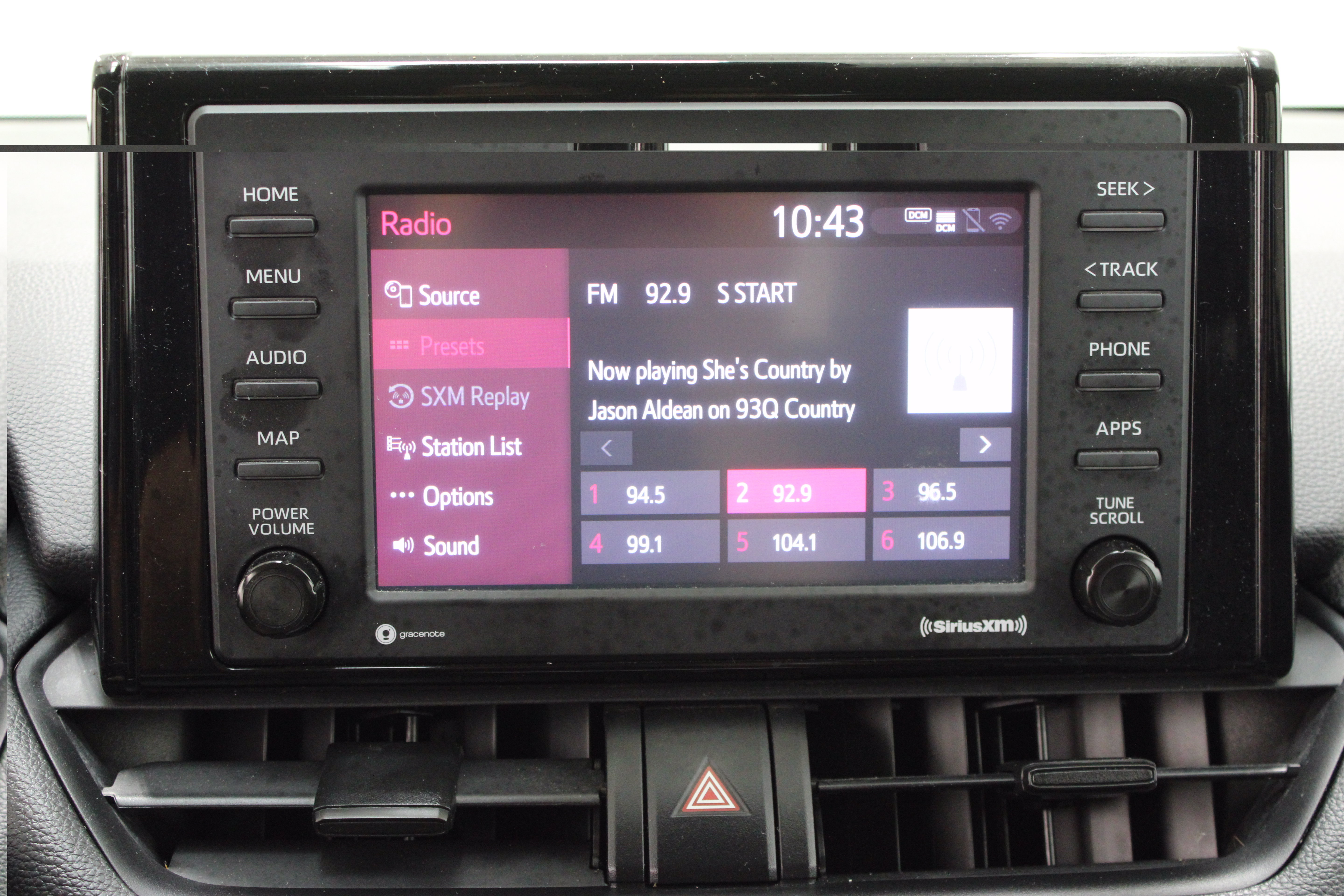 Used 2021 Toyota RAV4 LE FWD image 17