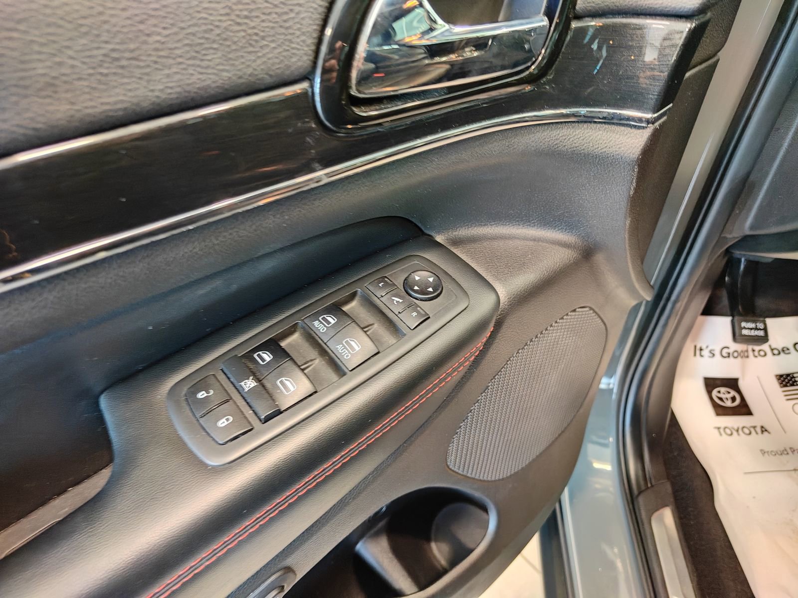 Used 2021 Jeep Grand Cherokee Trailhawk w/ Trailhawk Luxury Group image 10