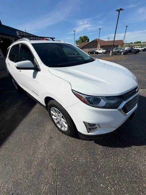 Used 2018 Chevrolet Equinox LT w/ Sun & Infotainment Package AWD/4WD image 9