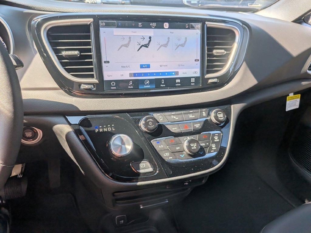 New 2027 Chrysler Pacifica LX FWD image 20