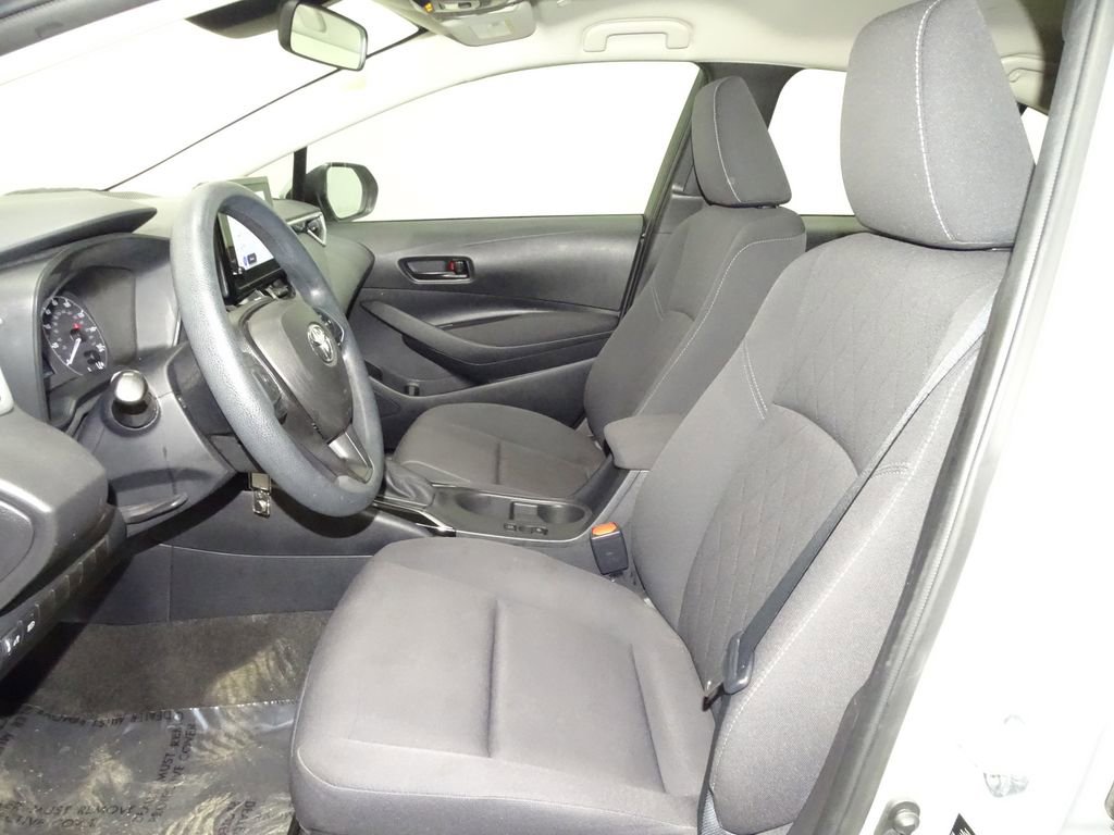 Used 2023 Toyota Corolla LE image 10