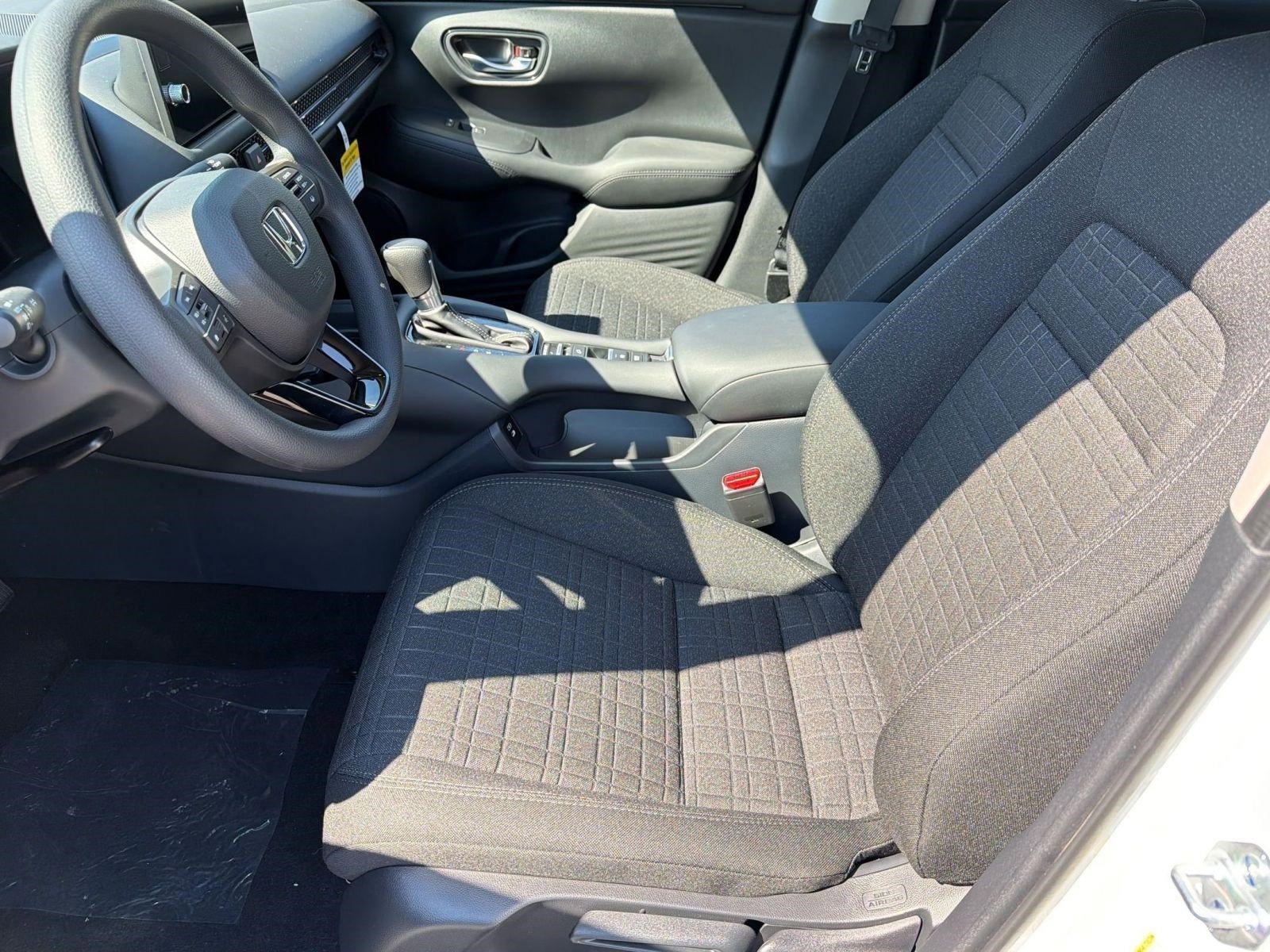 New 2026 Honda HR-V LX image 5