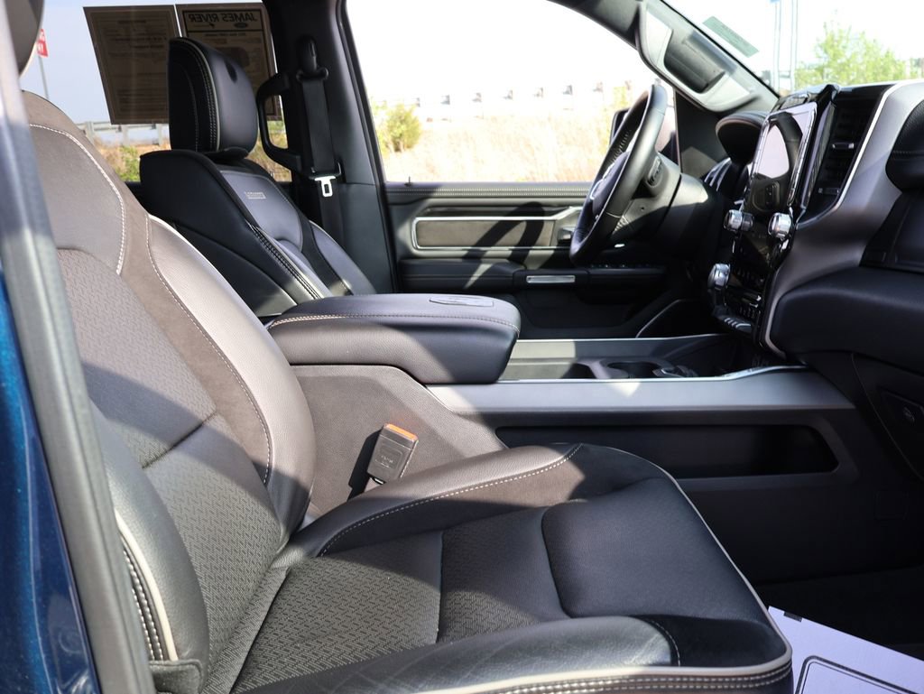 Used 2021 RAM 1500 Laramie w/ Sport Appearance Package image 10