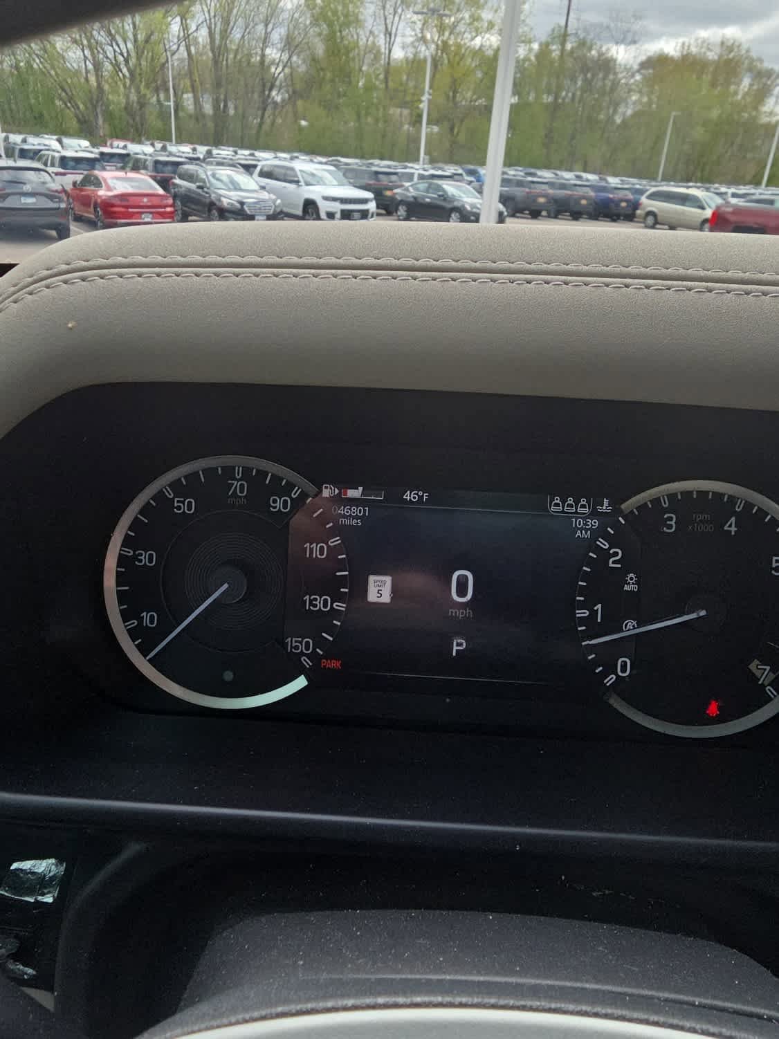Used 2023 Land Rover Defender 110 SE AWD/4WD image 9