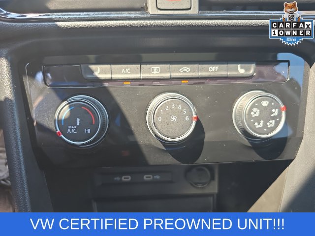 Used 2023 Volkswagen Taos SE w/ Panoramic Sunroof Package FWD image 18