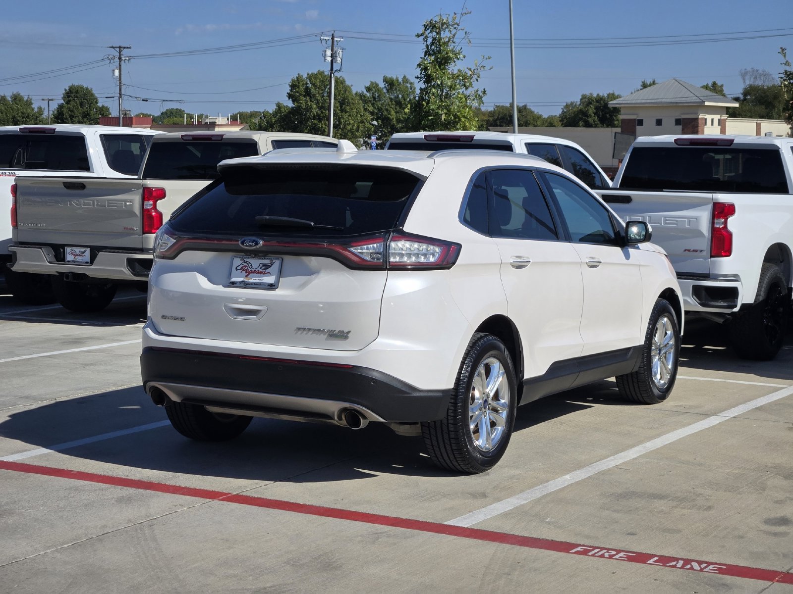 Used 2017 Ford Edge Titanium w/ Technology Package FWD image 6