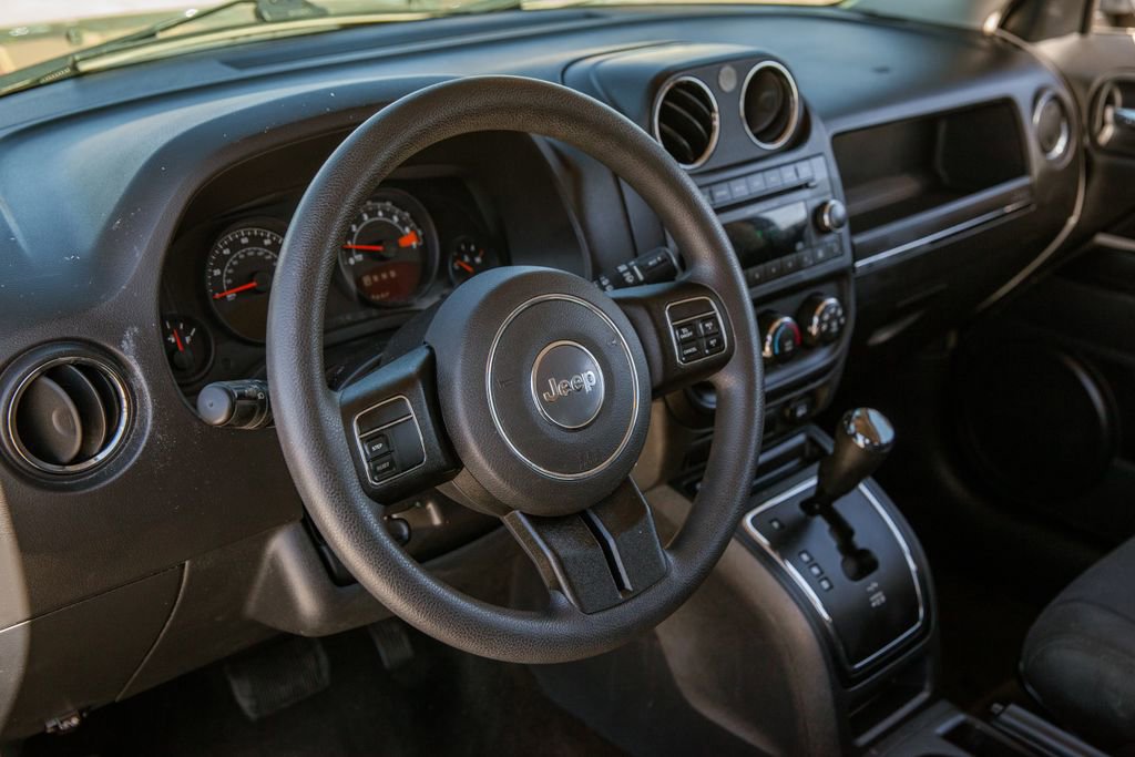 Used 2015 Jeep Patriot Sport w/ Power Value Group FWD image 10