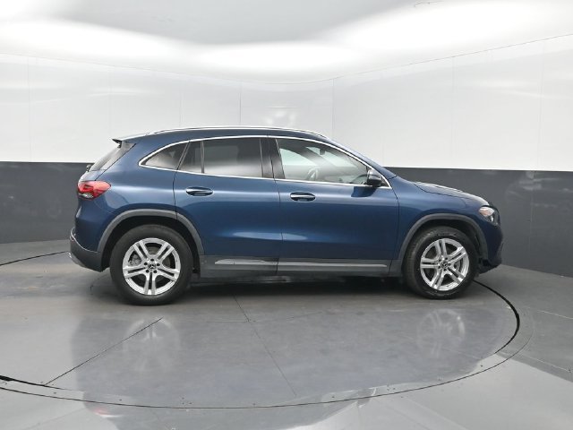 Used 2023 Mercedes-Benz GLA 250 4MATIC w/ Premium Package image 35
