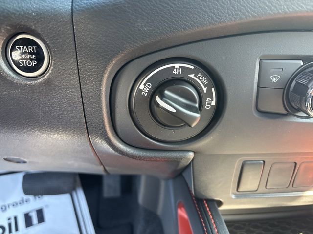 Used 2024 Nissan Frontier PRO-4X w/ Off-Road Protection Package AWD/4WD image 32