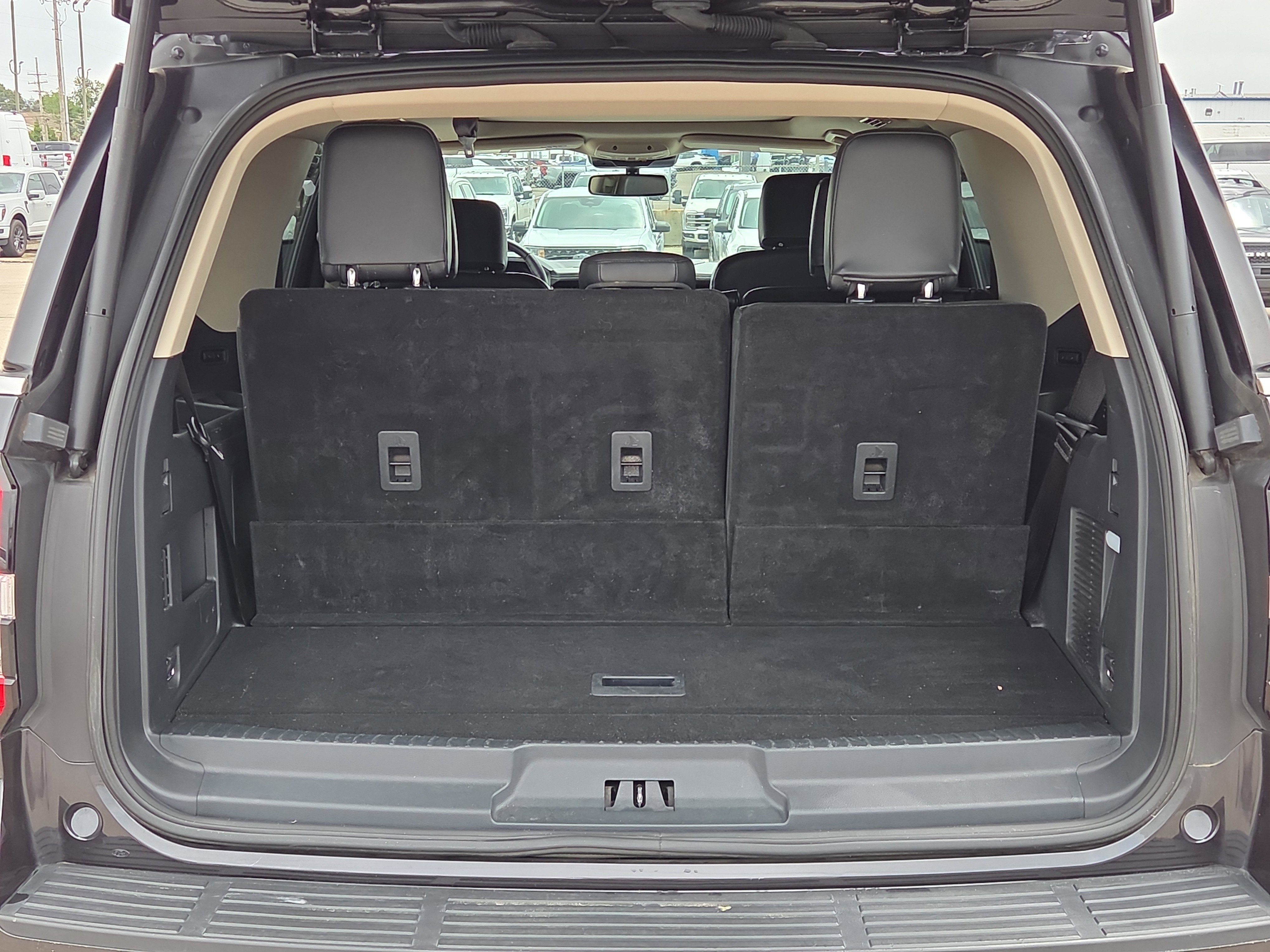Used 2024 Ford Expedition XLT RWD image 15