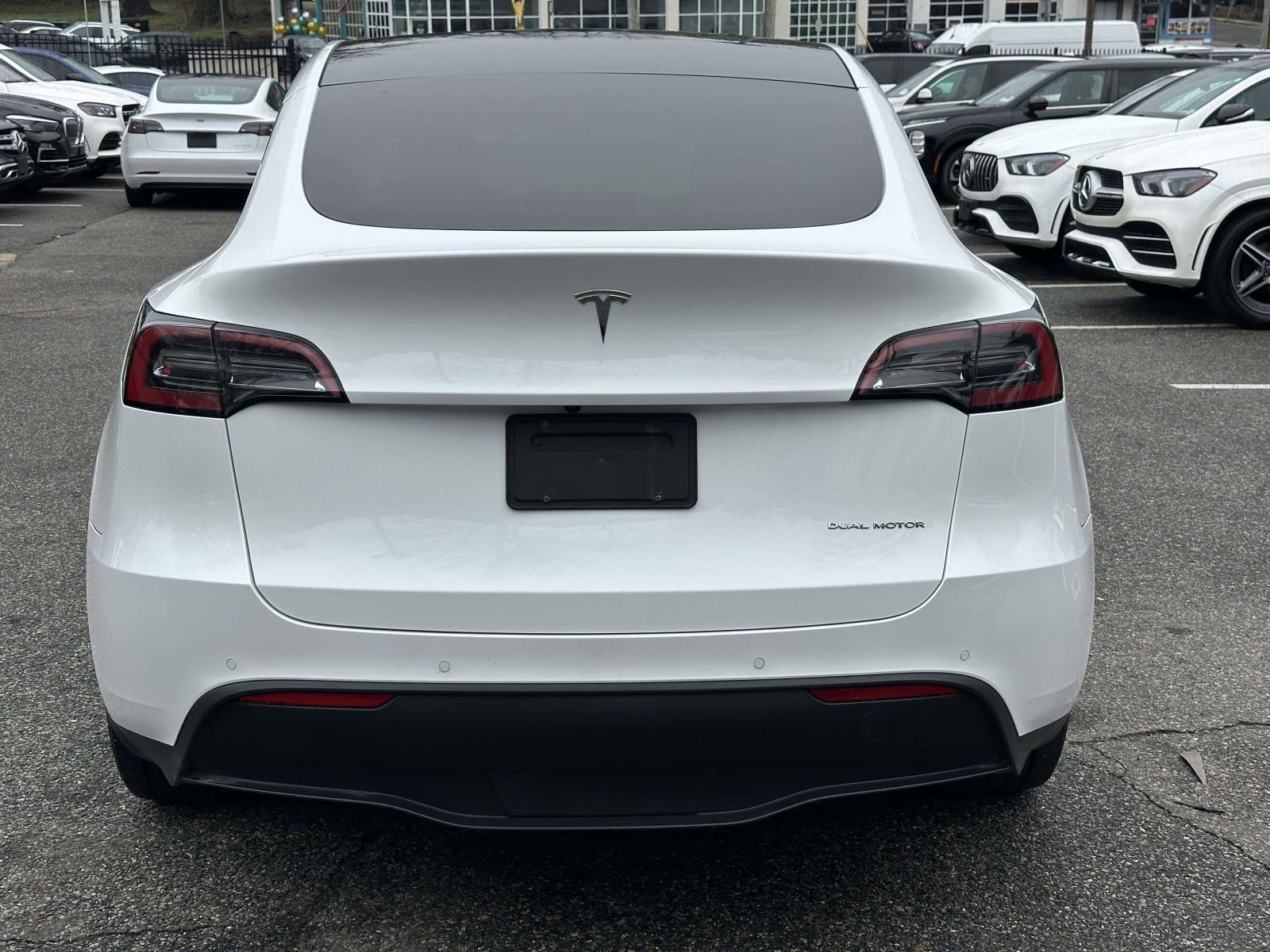Used 2022 Tesla Model Y Long Range AWD/4WD image 4