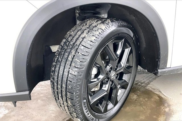 Certified 2023 Honda HR-V Sport image 33