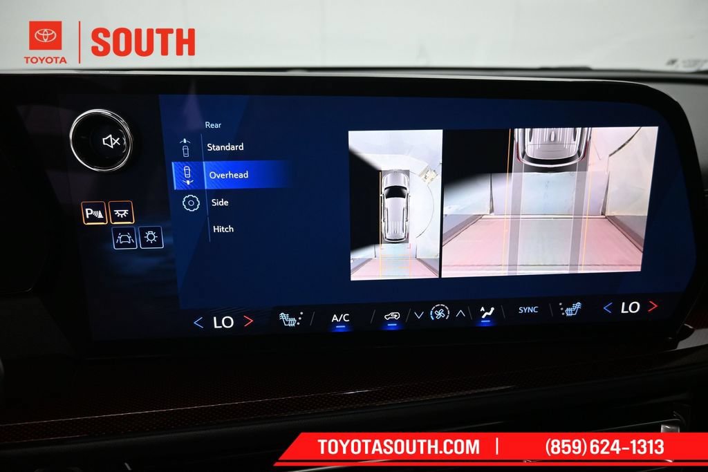 Used 2026 Chevrolet Traverse Z71 w/ Enhanced Driving Package AWD/4WD image 21
