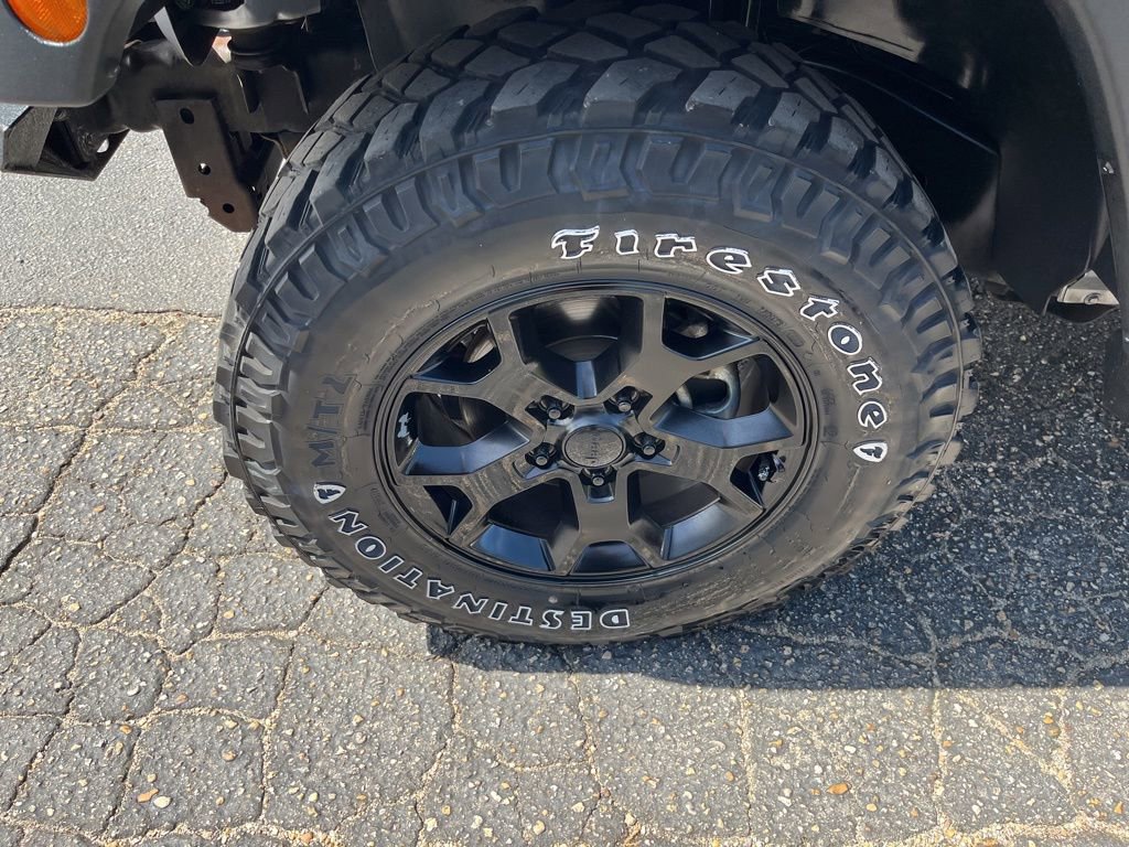 Used 2018 Jeep Wrangler Sport AWD/4WD image 30