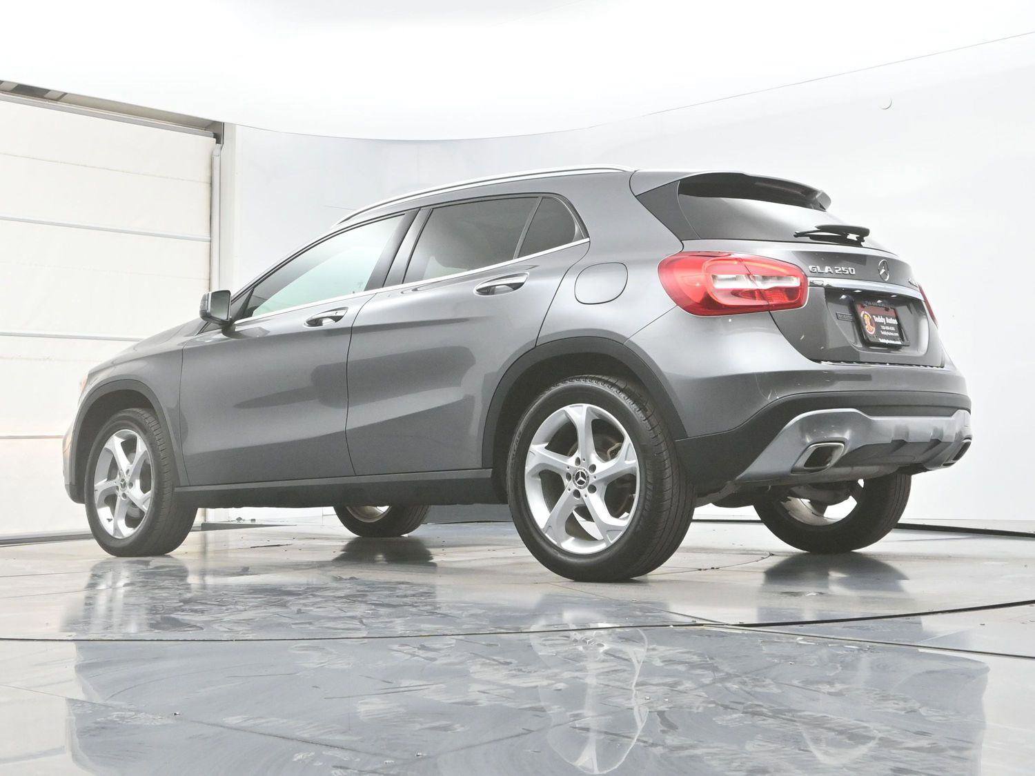Used 2020 Mercedes-Benz GLA 250 4MATIC image 30