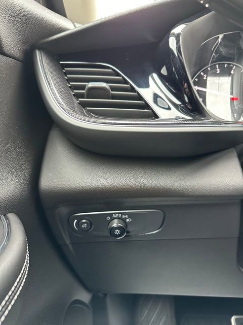 Used 2023 Buick Envision Preferred w/ Sport Touring Package image 50