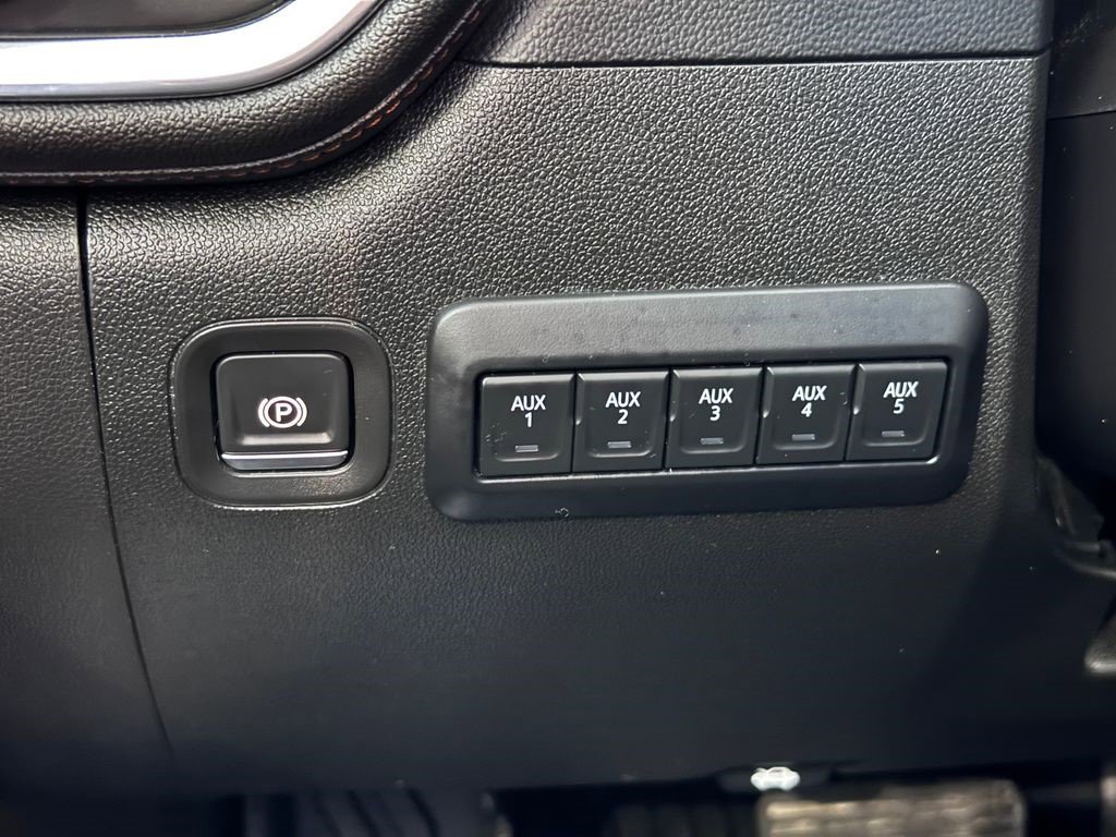 Certified 2022 GMC Sierra 3500 AT4 w/ AT4 Premium Plus Package image 28