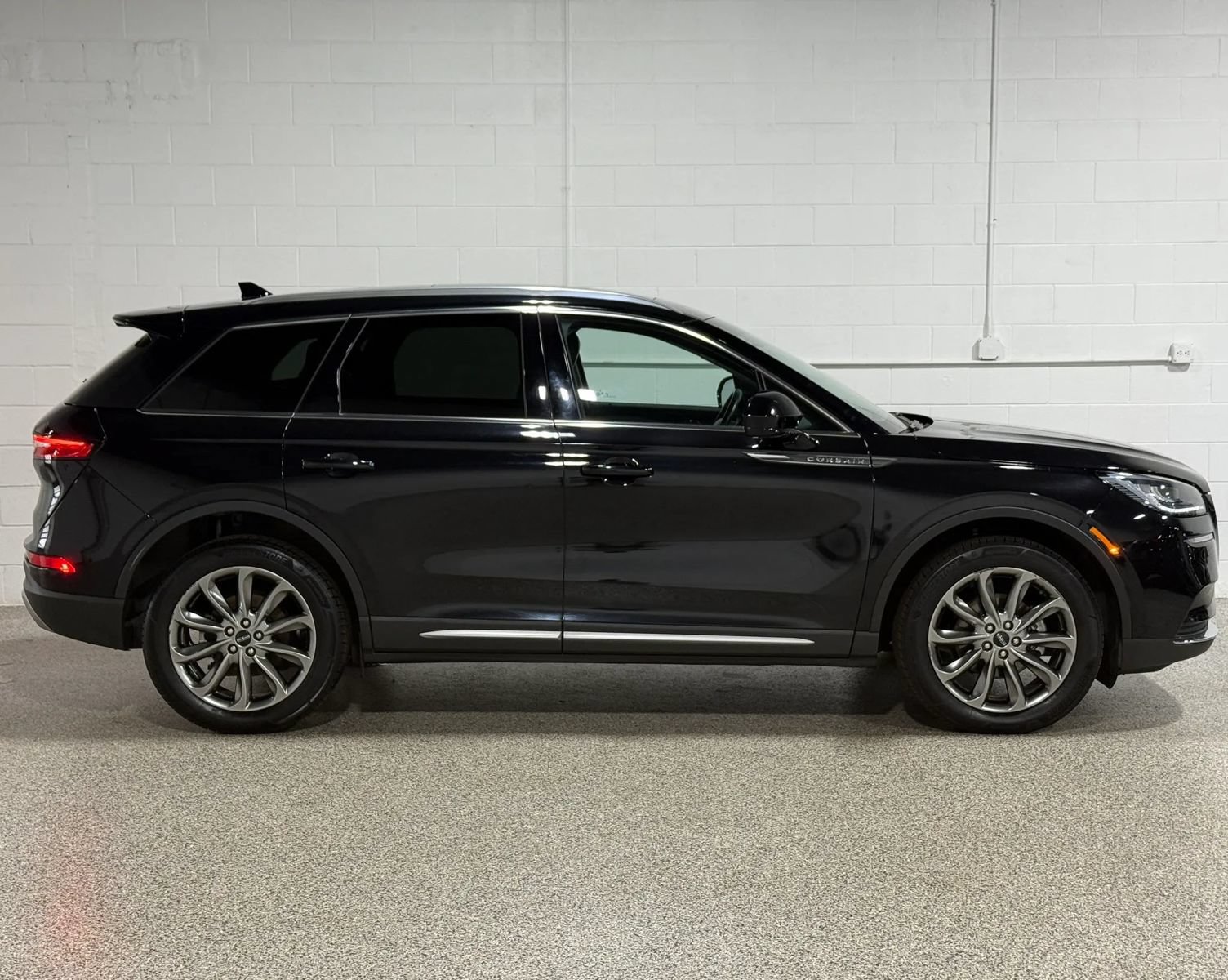 Used 2020 Lincoln Corsair AWD w/ Premium Package image 5