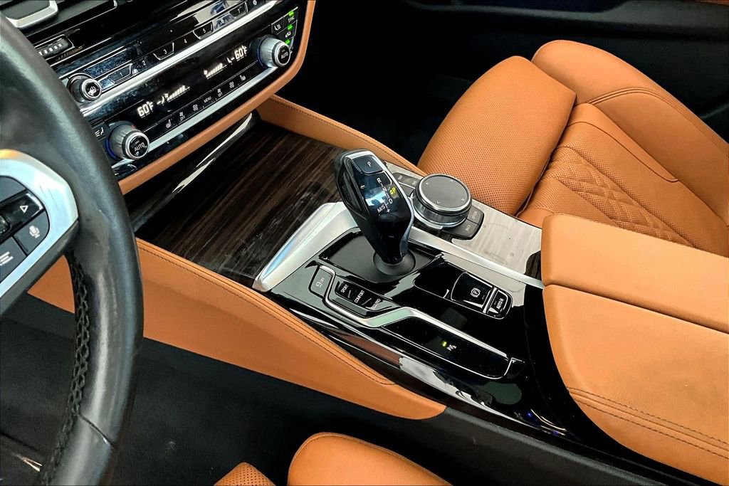 Used 2023 BMW 540i w/ M Sport Package image 17