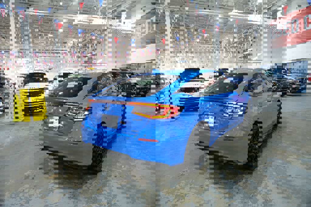 Used 2025 Honda Civic Sport image 11