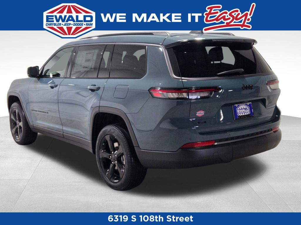New 2026 Jeep Grand Cherokee L Limited w/ Limited Altitude Package AWD/4WD image 17