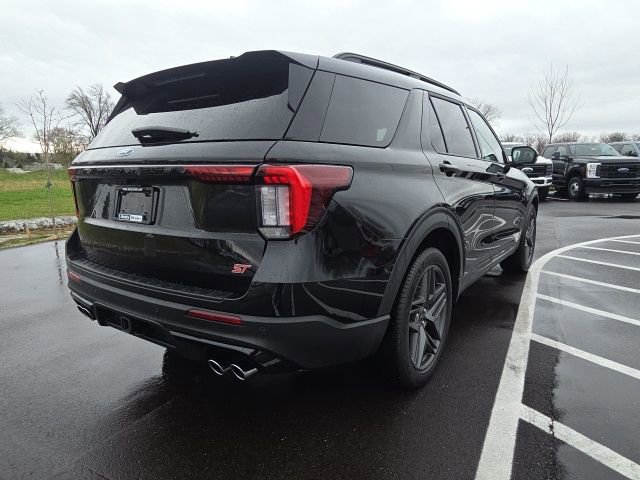 Used 2025 Ford Explorer ST w/ Sun And Sound Package image 8