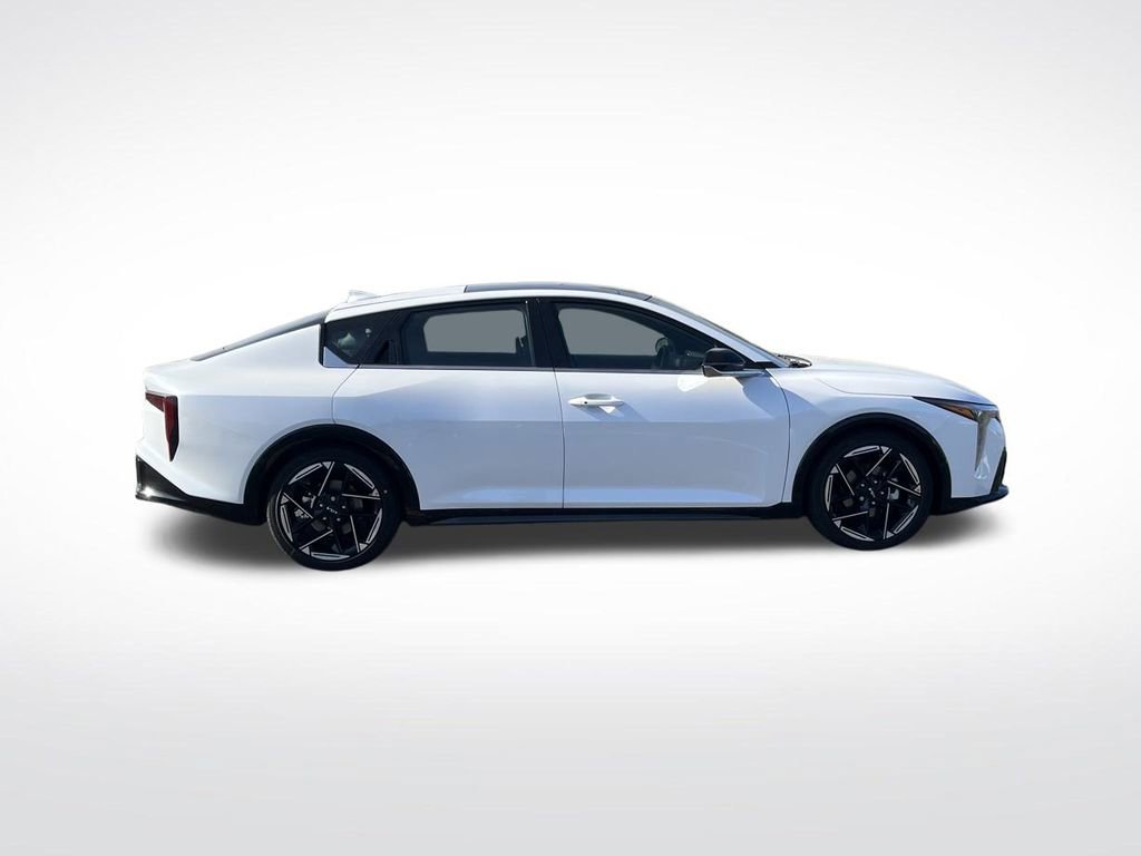 New 2025 Kia K4 GT-Line image 6